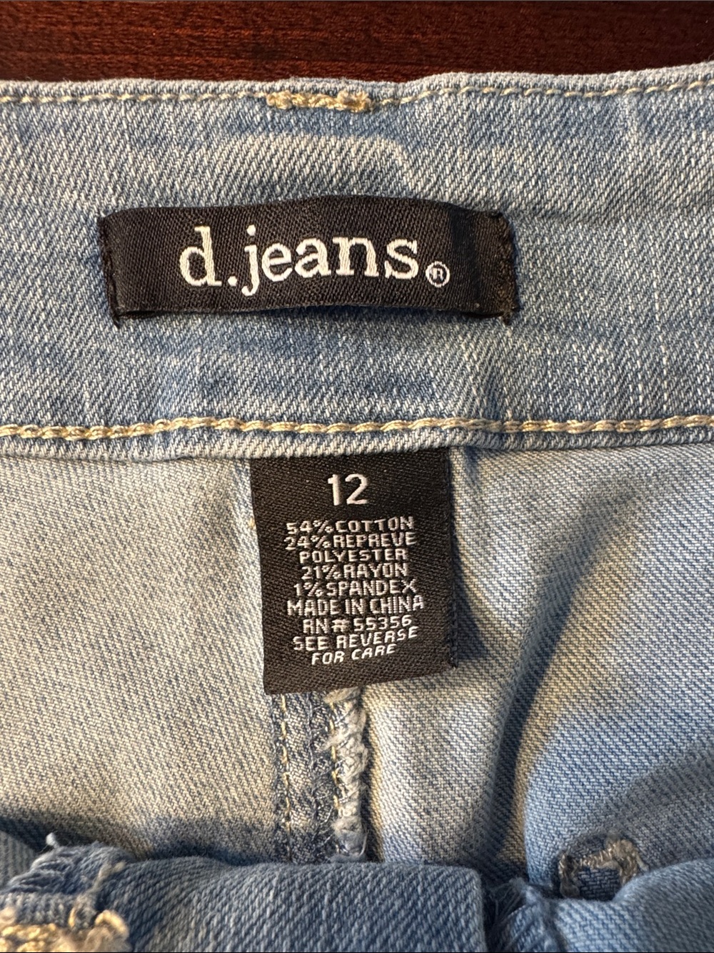 d. jeans Light Wash Ankle Length Wide Leg Women's Jeans - Picture 3 of 5